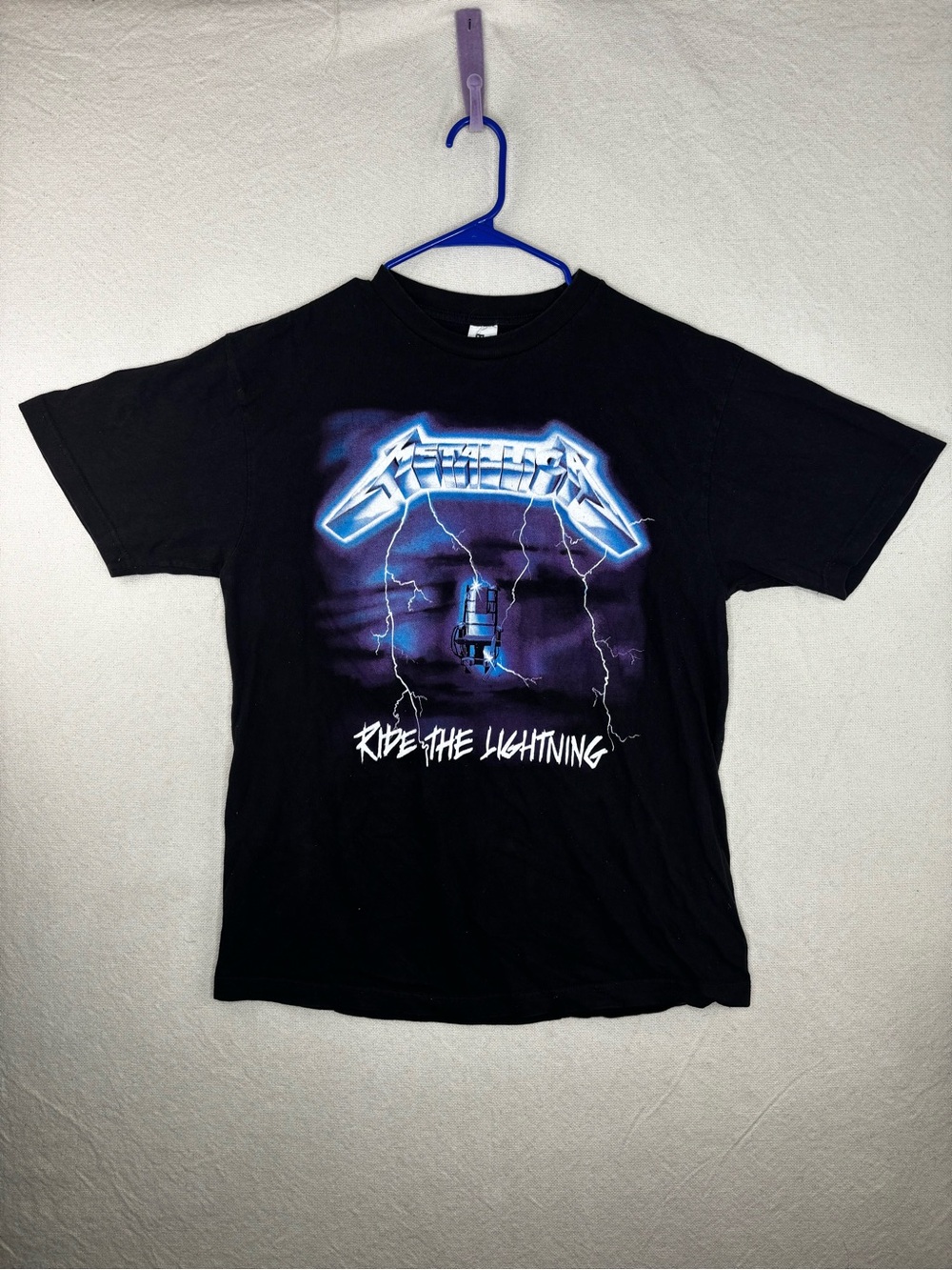 Metallica men’s large ride the lightning shirt